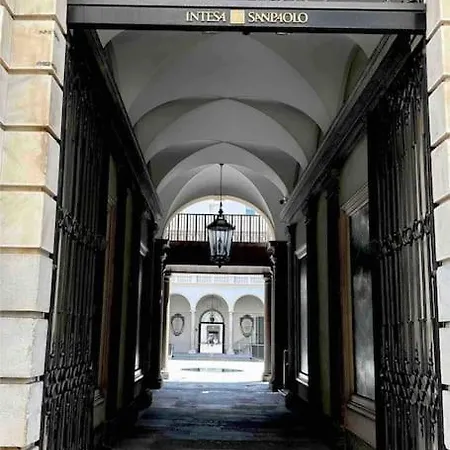 San Carlo Casa In Pieno Centro アパート トリノ